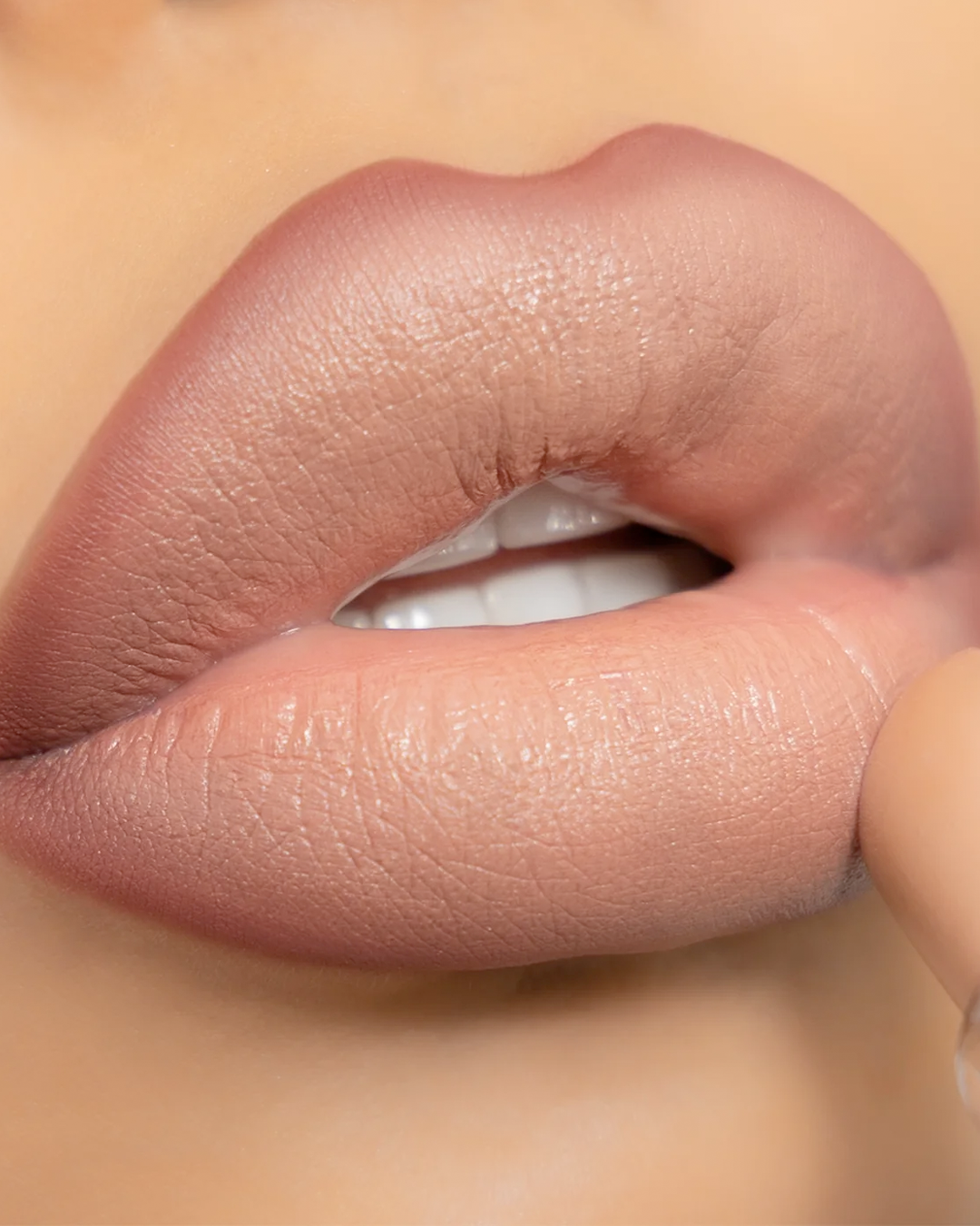 Nude by Nature Lip Set